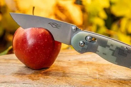 Уцененный товар Нож Firebird by Ganzo FB727S-CA(Витрин. образец. Поврежд. упаковка)