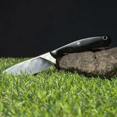 Нож с фиксированным лезвием Vostron Pika сталь VG10 с черными ножнами из кайдекса и темляком из паракорда VSSPV10-K