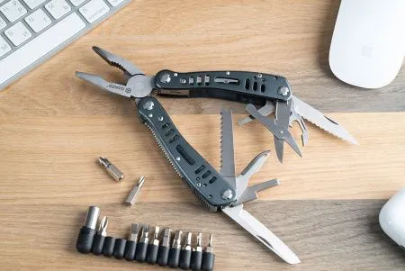 Уцененный товары Мультитул Ganzo G203 (24 в 1)(Новый. На рукояти потертости, царапинки)