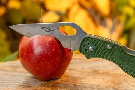 Уцененный товар Нож Firebird by Ganzo F759M-GR зеленый(Витрин. образец. Поврежд. упаковка)